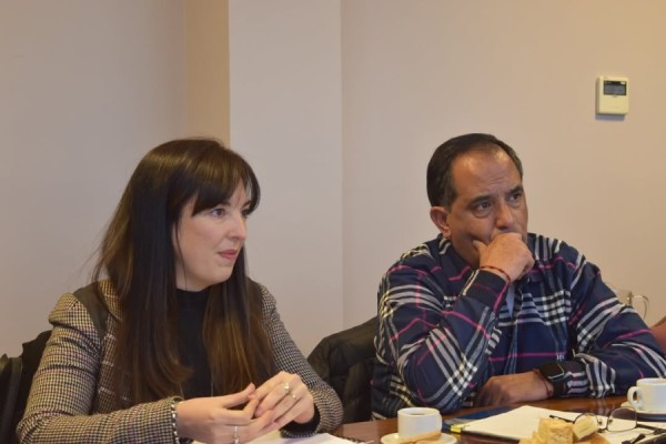 Senadores analizaron con Educación el proyecto de adhesión a la Cédula Escolar Nacional