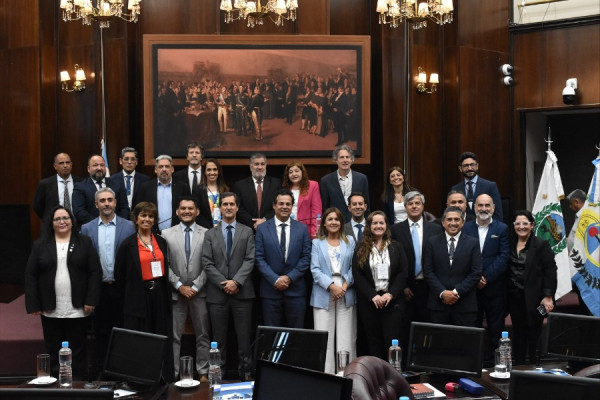 Comenzó la X Reunión Plenaria del Parlamento de Cuyo en San Luis