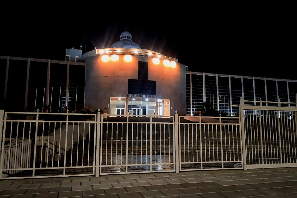 La Legislatura se iluminó de naranja por el Día Mundial de la Prevención del Suicidio